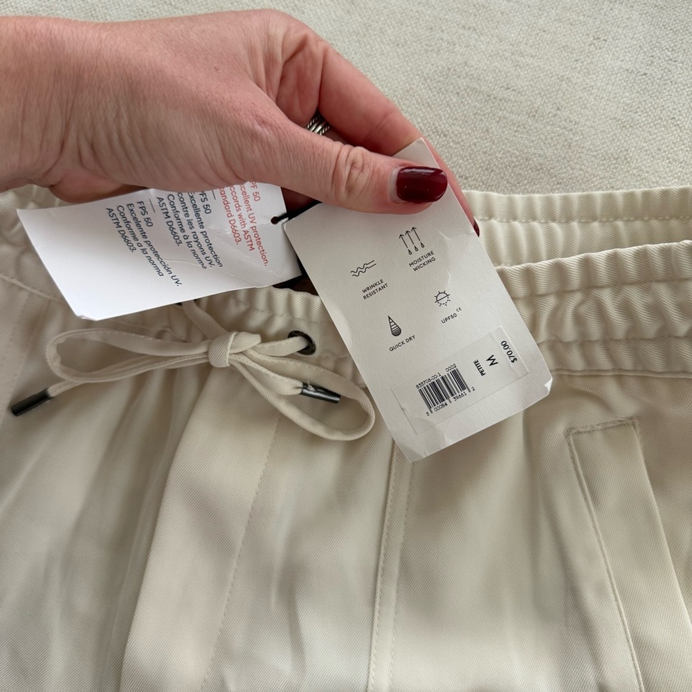 NWT Banana Republic Sport Shorts - Picture 5 of 5
